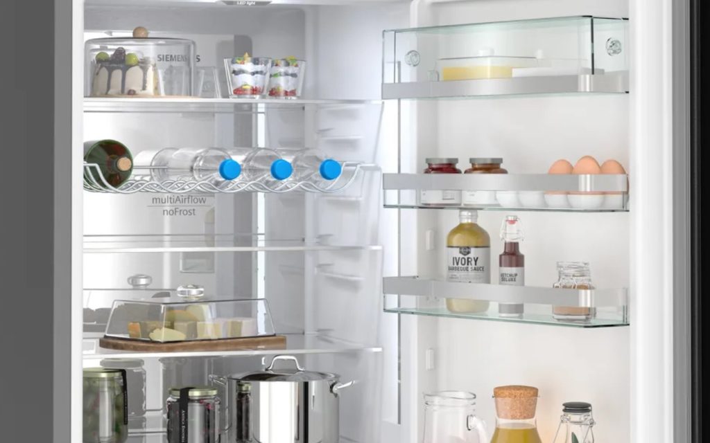 מקרר מקפיא תחתון סימנס KG39NSBBF  זכוכית שחורה